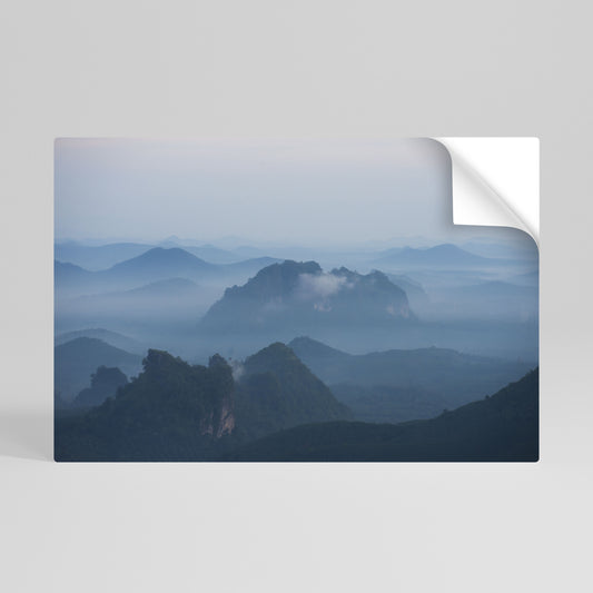 MISTY MOUNTAIN WHISPER Vodorovný samolepicí plakát