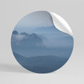 MISTY MOUNTAIN WHISPER Kulatá samolepka