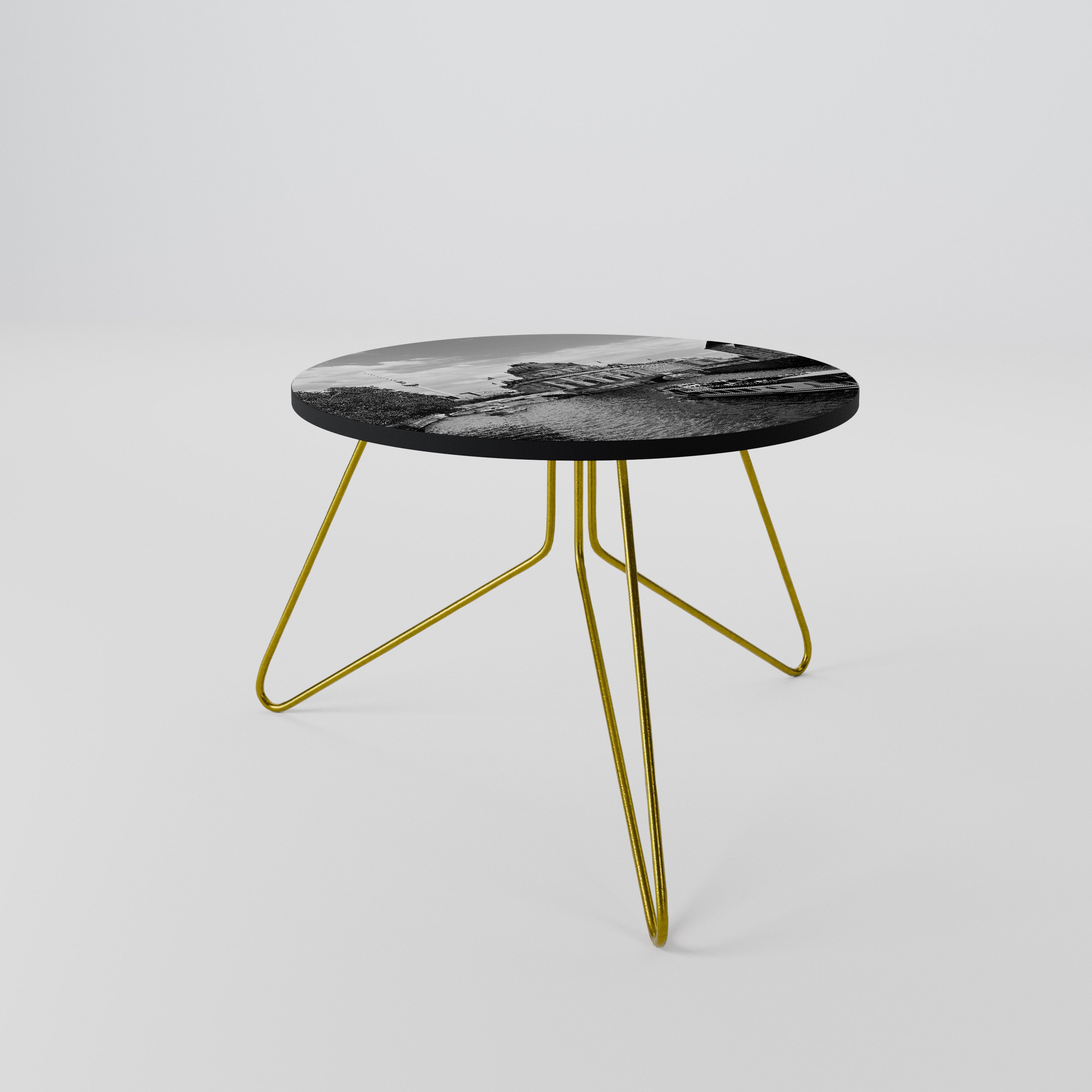 GHOSTS OF HISTORY Konferenční stolek