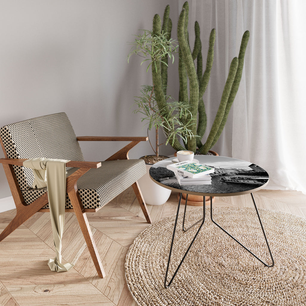 GHOSTS OF HISTORY Konferenční stolek