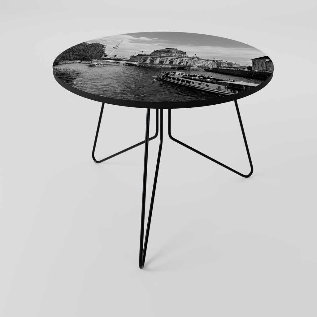 GHOSTS OF HISTORY Konferenční stolek