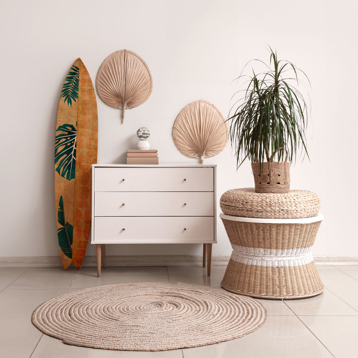 PALM LEAF SURFBOARD Dekorativní panel ve tvaru surfu