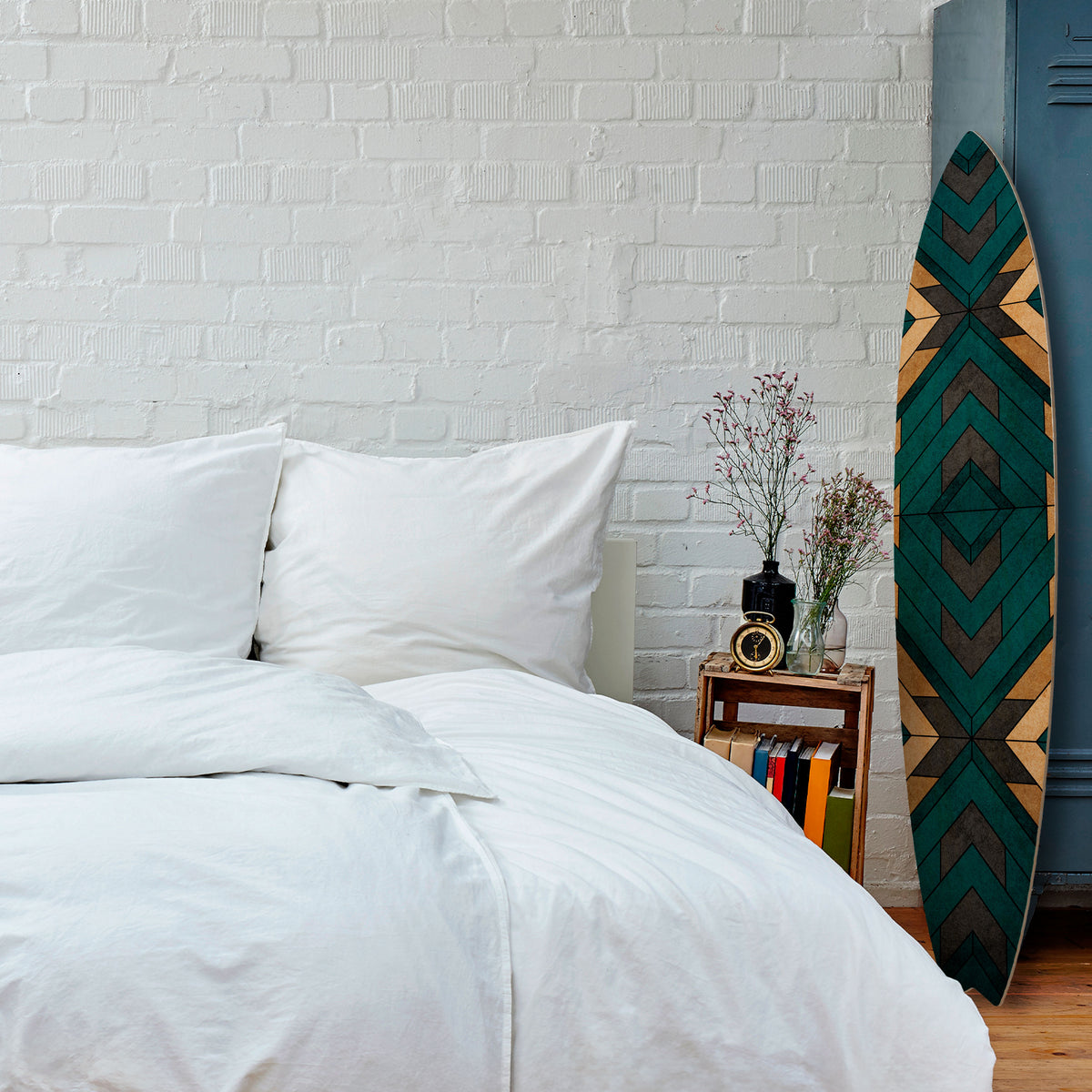 ARTISTIC GEOMETRY Dekorativní panel ve tvaru surfu