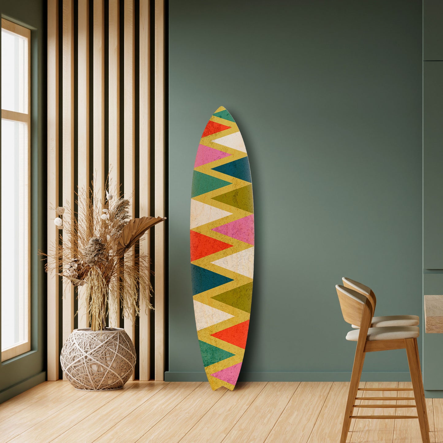 COLORFUL TRIANGLES Dekorativní panel ve tvaru surfu