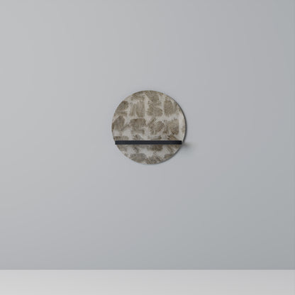 SLIGHTLY BLURRED Designová police