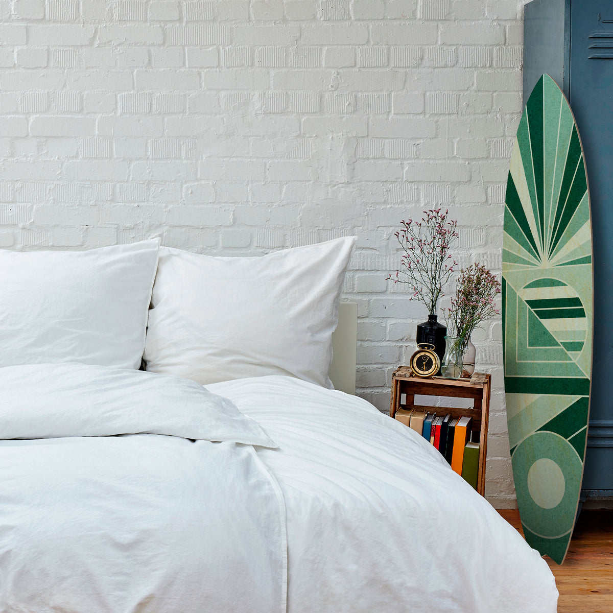 RHYTMIC GRID Dekorativní panel ve tvaru surfu