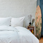 BUILDING THE FUTURE Dekorativní panel ve tvaru surfu