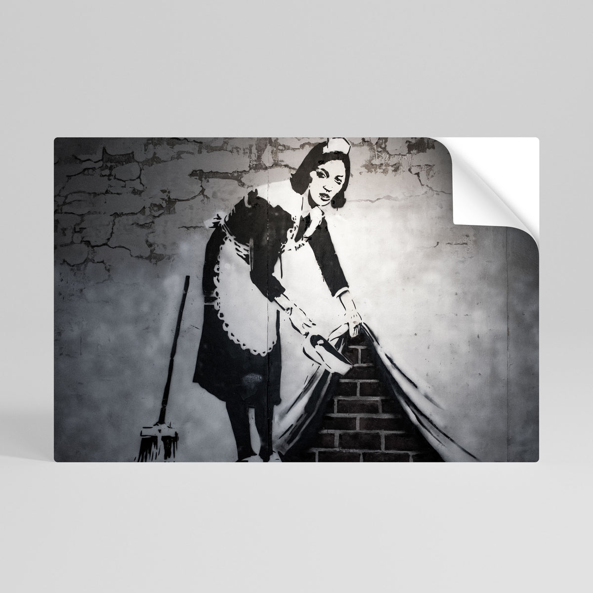 SWEEPING UNDER (BANKSY) Vodorovný samolepicí plakát