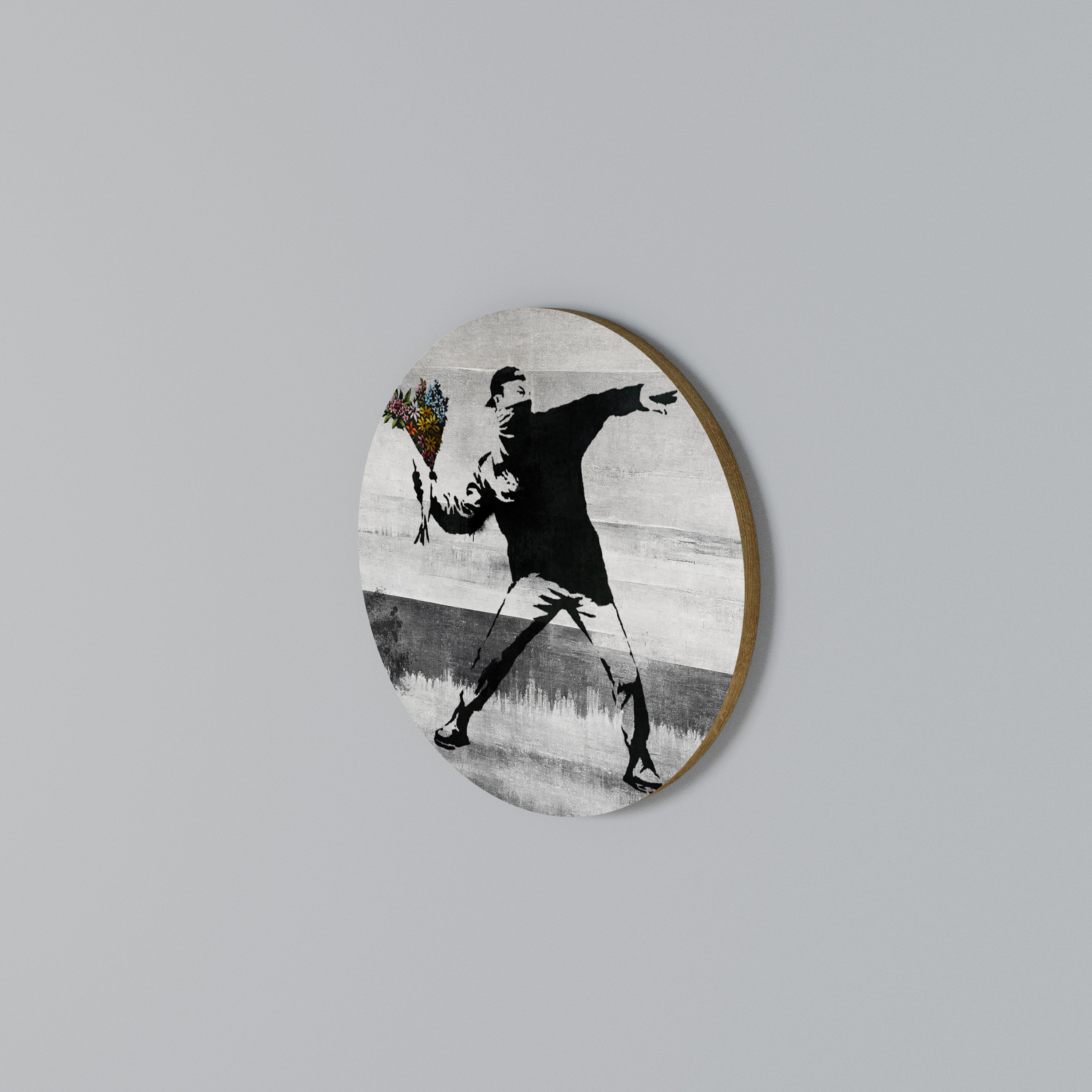 FLOWER BOMBER (BANKSY) Round Wall Art