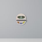 MOTH INTO THE LIGHT Designová police